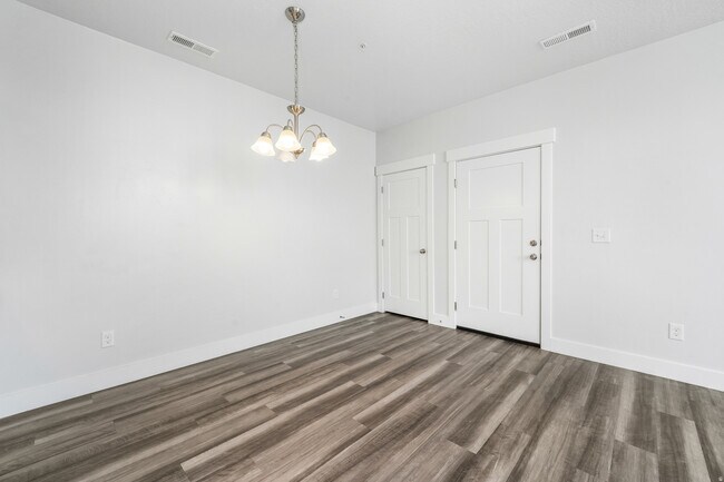 372 W 750 N Unit Vineyard Condominium