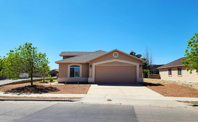 Building Photo - 14336 Desert Sage Dr Rental