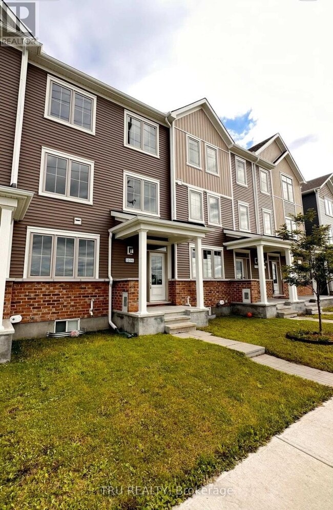 Photo - 1694 Maple Grove Rd