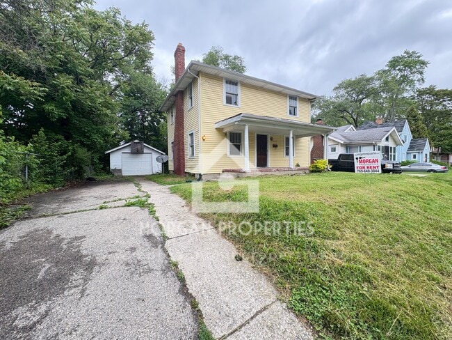 Photo - 1636 W 10th St Casa