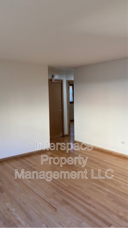 10126 S Pulaski Rd