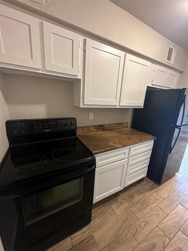 Photo - 10004 Westview Dr Unit True