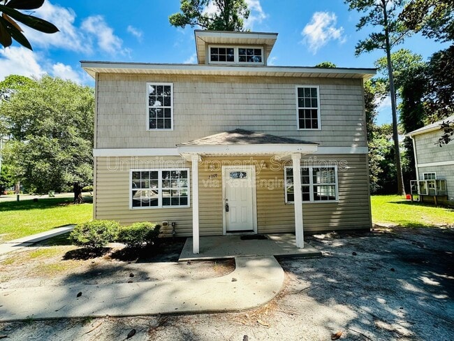 Building Photo - 3909 Wilshire Blvd