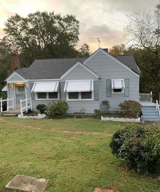 Building Photo - 8 Virnelle St