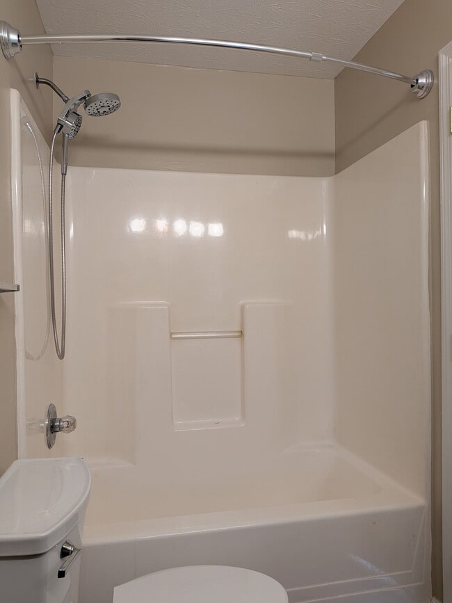 Photo - 913 Weeping Willow Dr Unit Four