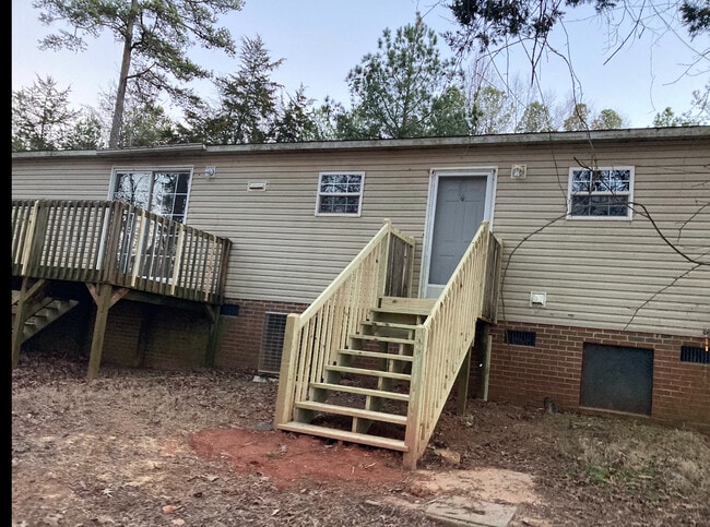 Photo - 347 State Rd S