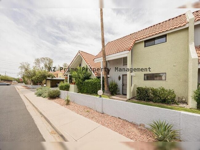 Photo - 4710 N 10th Pl