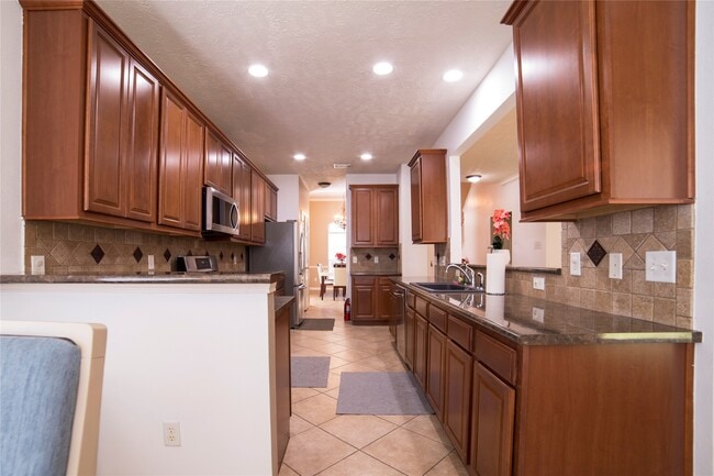 Photo - 10035 Magnolia Way