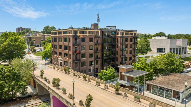 Photo - 1060 Worlds Fair Park Dr Unit 207