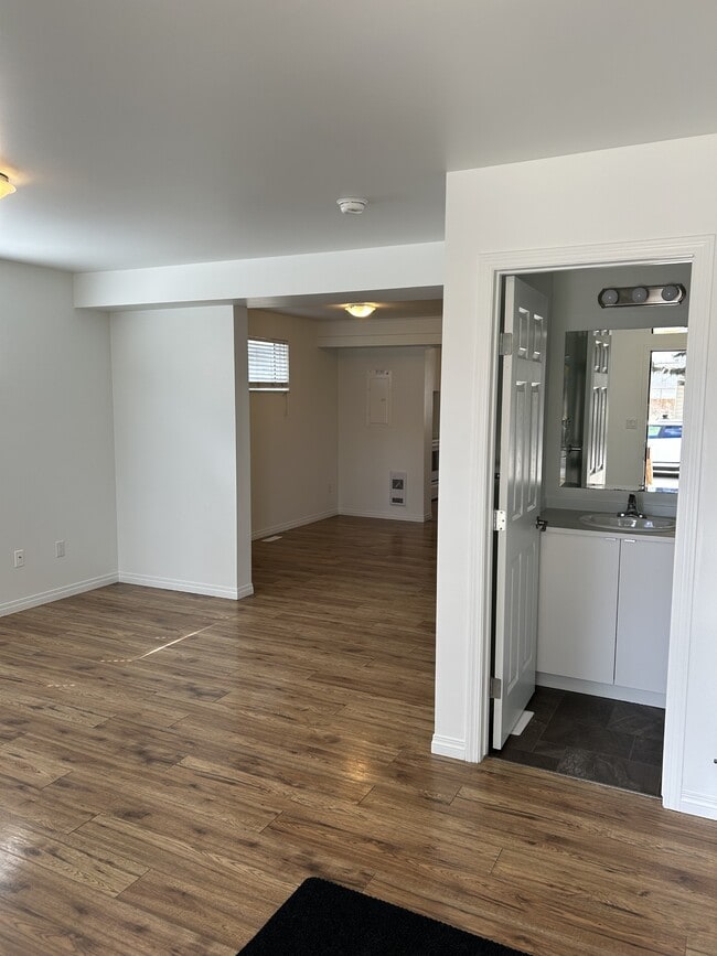 Photo - 12228-12260 60 St NW Unit 12228 - Main