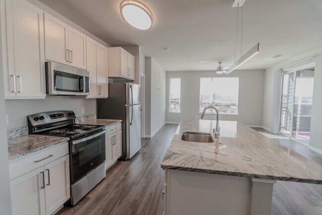 Oak Ridge at University Park Senior Apartm...