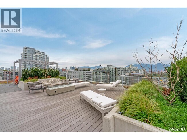 Photo - 180 E 2nd Ave