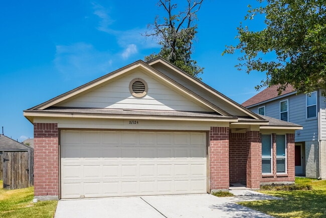 Building Photo - 16924 Tableland Trail