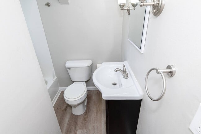 Photo - 115 E Foraker St Unit 115 E Foraker 1