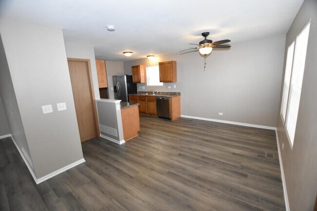 Photo - 24 Waterbury Cir