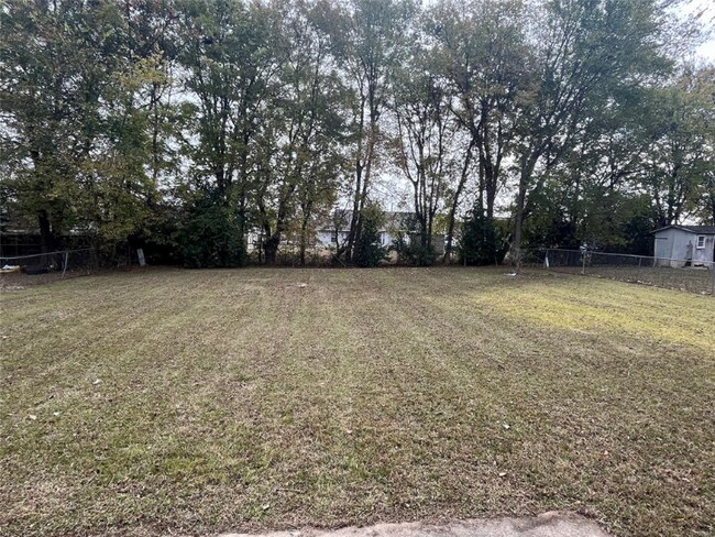 Photo - 4142 Strathmore Dr