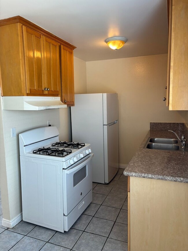 Photo - 11751 Hart St Unidad 06