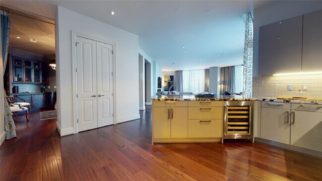 Photo - 1409 Post Oak Blvd Unit 902