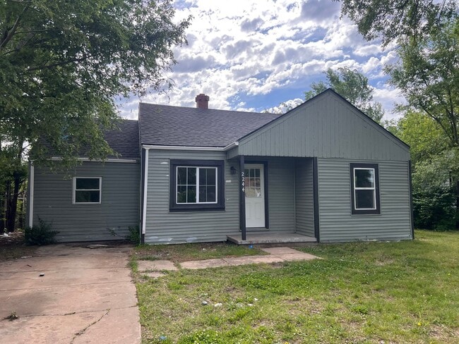 Photo - Charming 3 Bedroom 1 Bath For Rent Northeast Wichita, KS