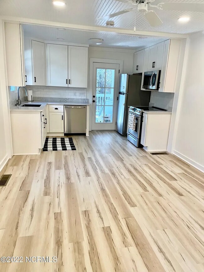 880B Kitchen and Living Area - 880 N Ashe St Unit 880BNorthAshe