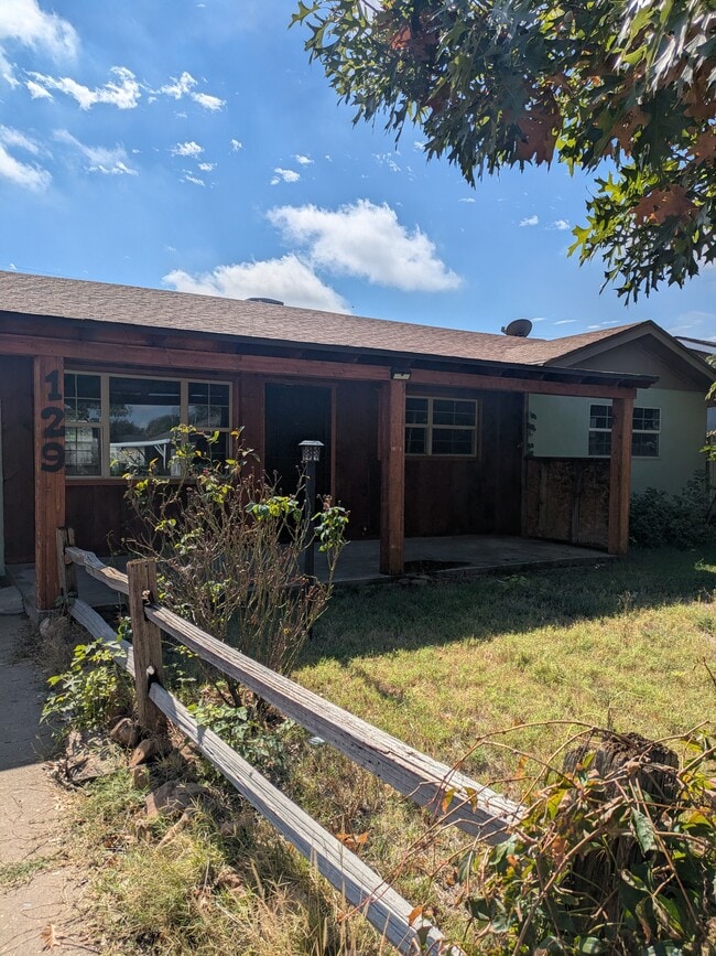 Photo - 129 Circle Dr