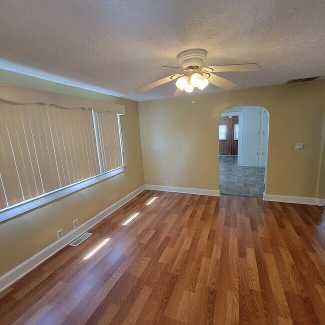 Photo - 2 Bedroom Lawrence home.