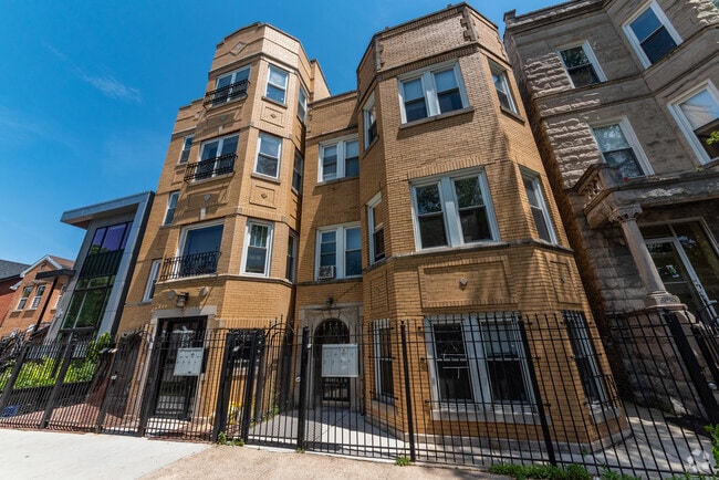 Building Photo - 1431 N Fairfield Ave Unit 2 Rental