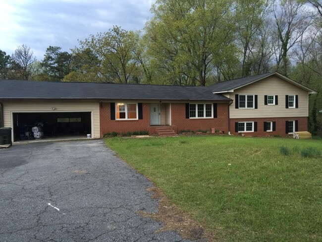 333 Chapman Rd