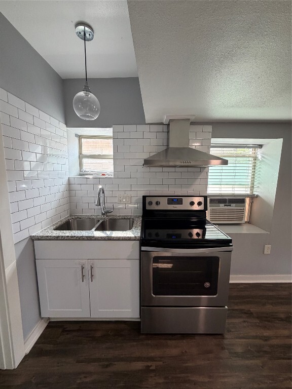 Building Photo - 4630 Woodside St Unit 2