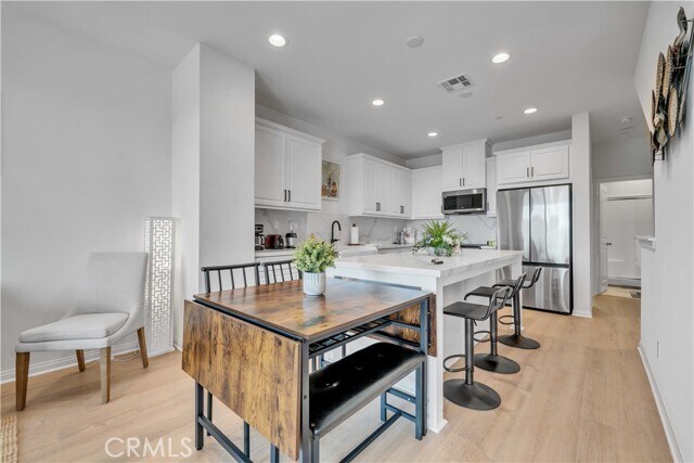 Photo - 527 W Victor Ave