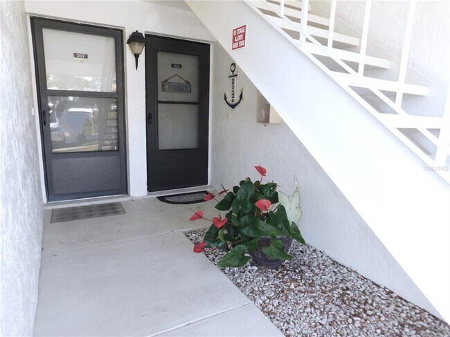 Photo - 305 Meadow Ln Unidad 305