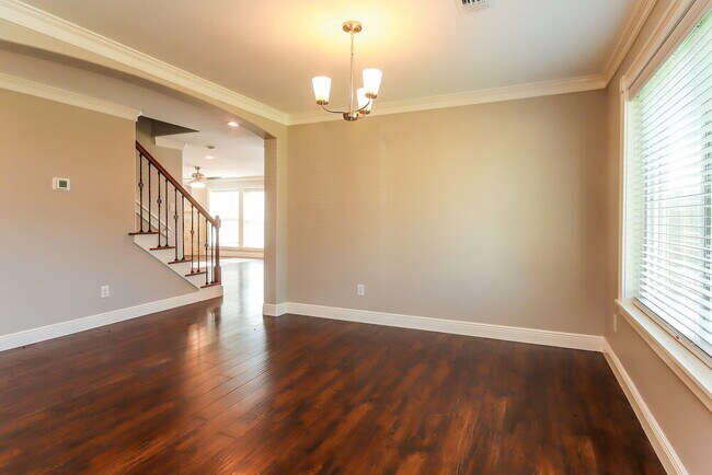 Photo - 229 Mammoth Springs Ln