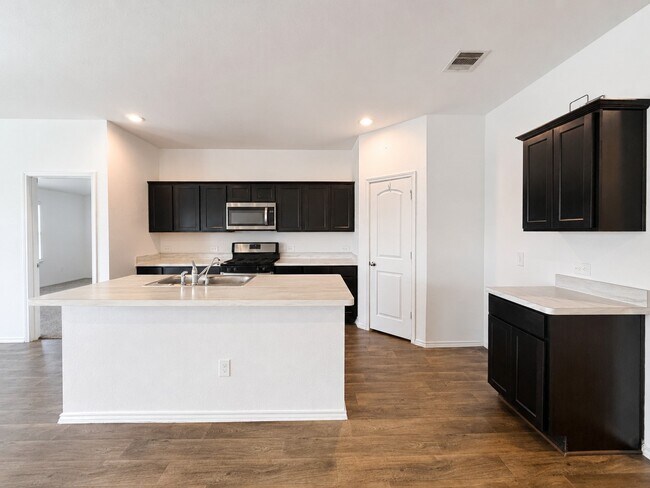 Photo - 21518 Corsica Cv Ct
