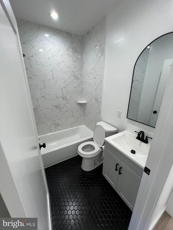 Photo - 1315 E Eyre St