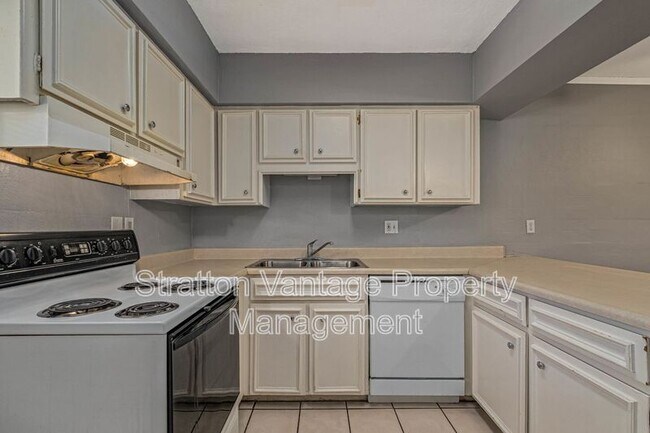 Photo - 810 E Colter St Unit # 29