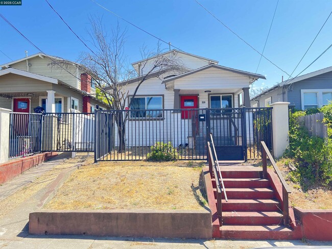 Building Photo - 2830 23rd Ave Rental