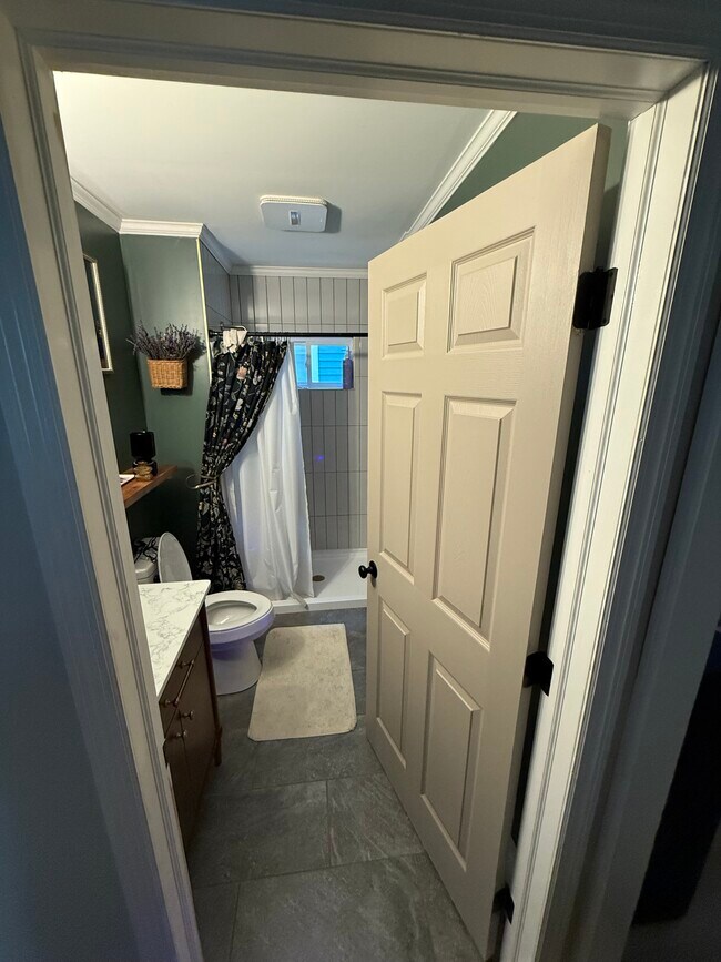 Photo - 105 3rd St Unit 1st floor apartment