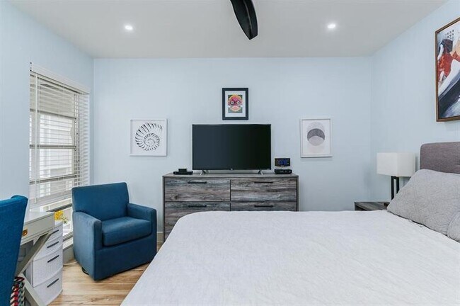 Photo - 2970 NE 16th Ave Unit 202