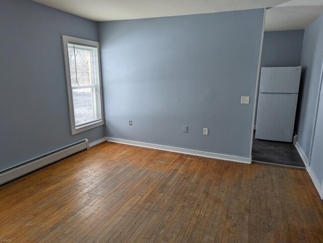 Photo - 265 Boarding House St