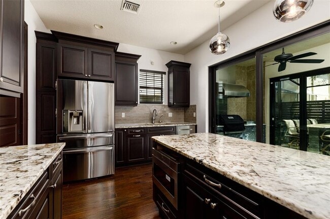 Photo - 3122 W Oakellar Ave
