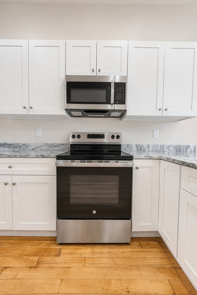 Photo - 639 Main St Unit 306