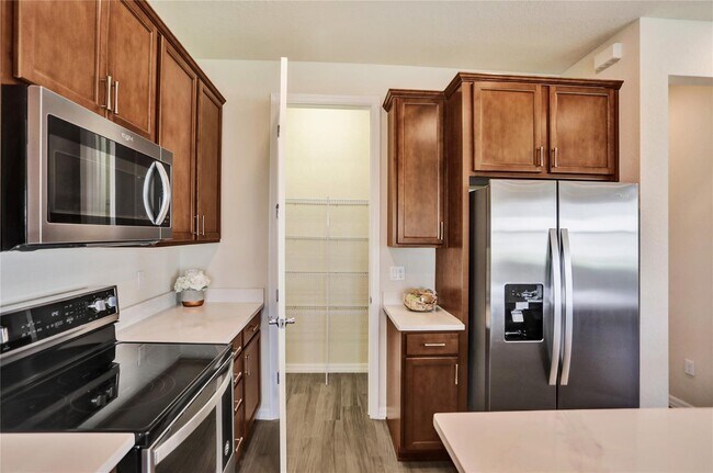 Photo - 5083 Greenway Dr