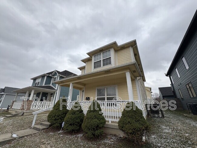 Building Photo - 2030 N College Ave