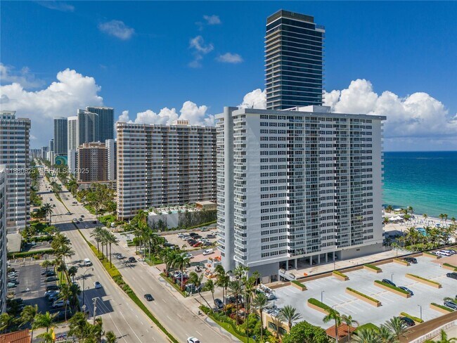 Building Photo - 2030 S Ocean Dr Unit 227