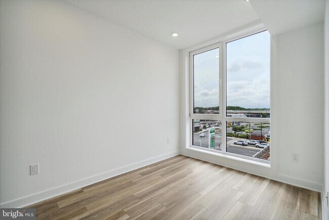 Photo - 2636 E York St Unit 302