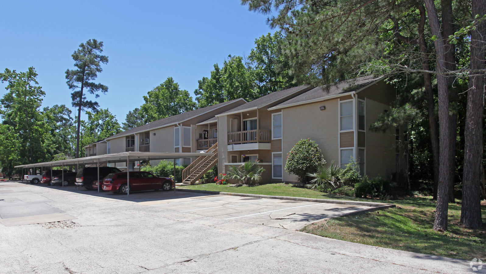 Kings Crossing Apartments - Kings Crossing Apartments