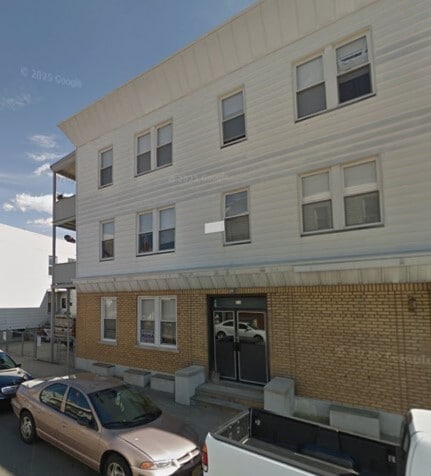 Photo - 53 Warwick St