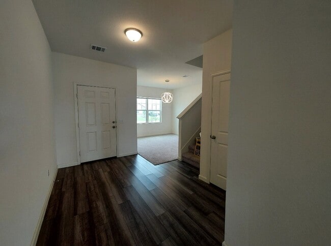 Photo - 1024 Long Bay Ct