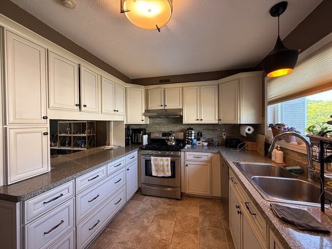Photo - 255 North Rd
