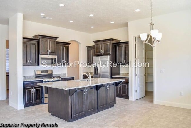 Photo - 4 bed, 2.5 bath home w/3 car garage